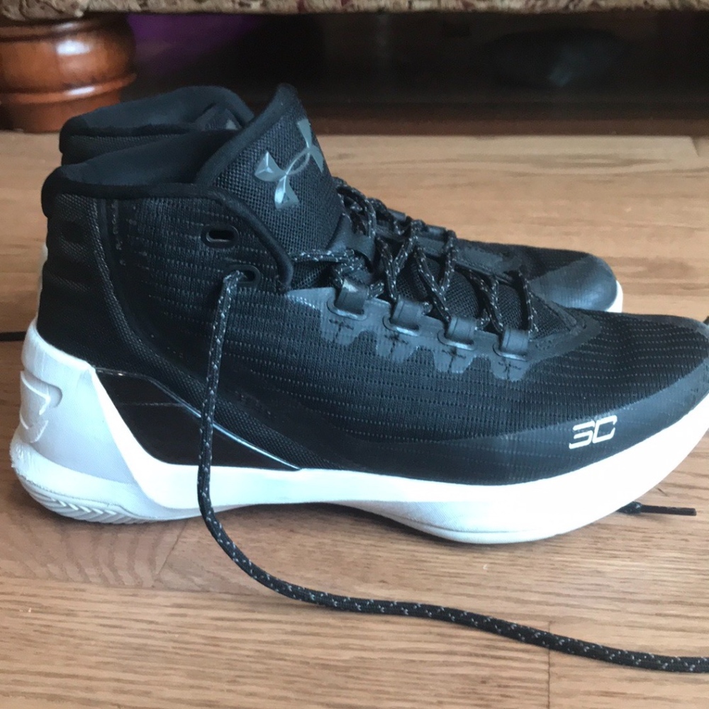Under Armour Men's Steph Curry 3 Basketball Shoe 8